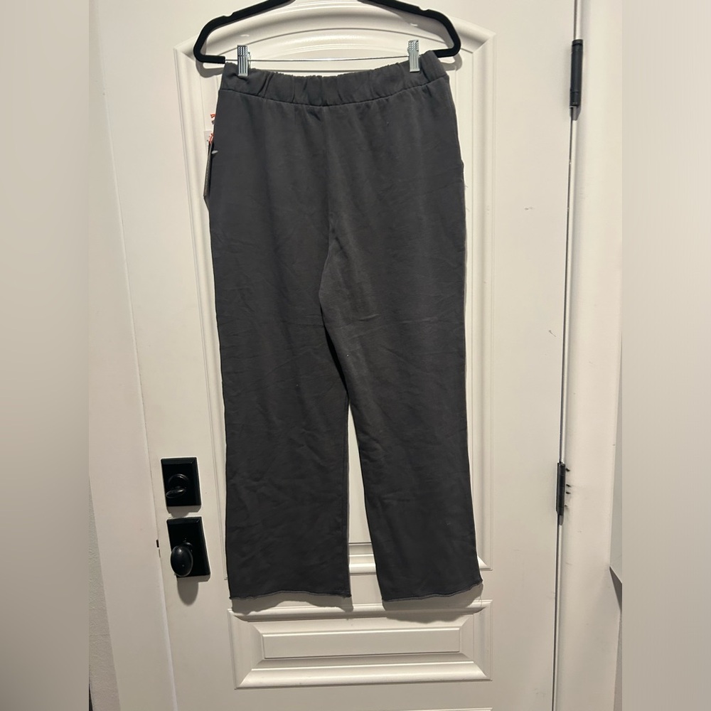 black tape petite pants, size large, brand new with tags